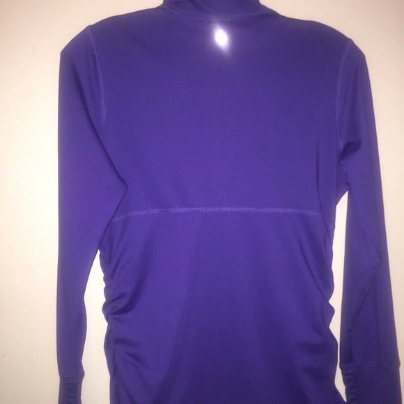 (SOLD). Denver Hayes Sports Shirt Women - Picture 2 of 6